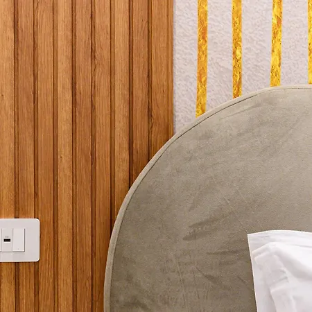 Rv - Tiburtina Lägenhet *